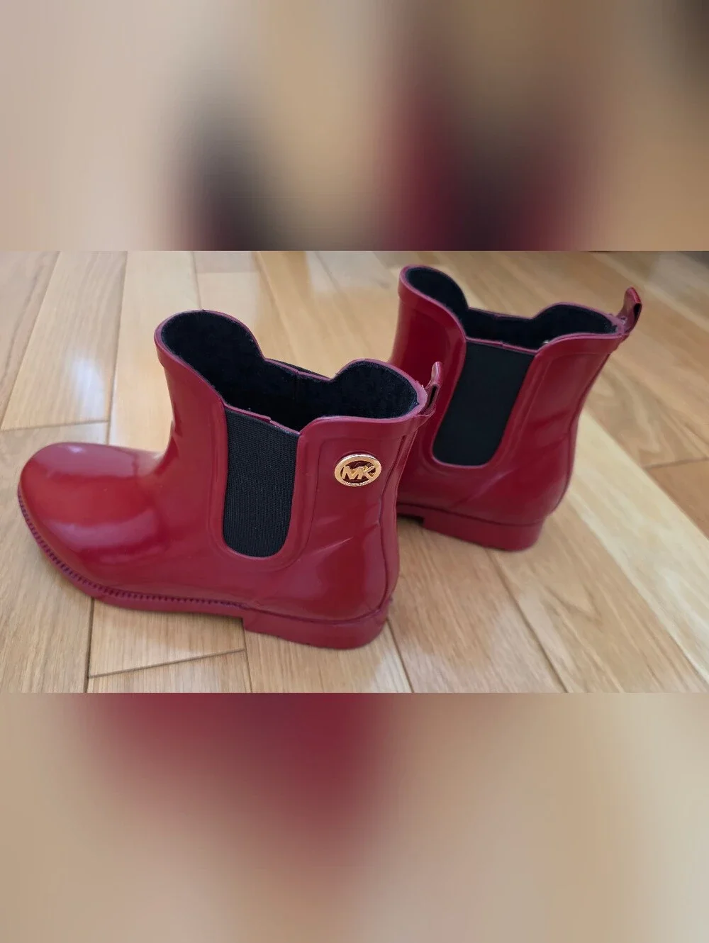 Michael KORS CHARM RED BLACK GOLD MK LOGO SHORT RAIN BOOTS Size US 6.5